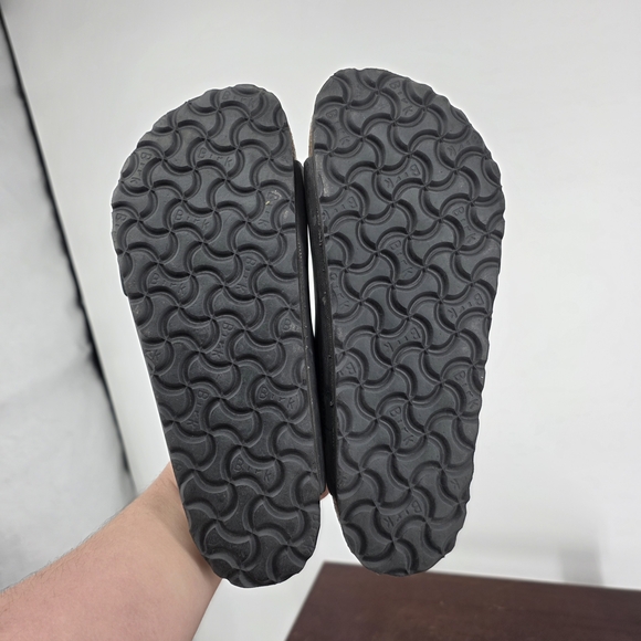 Birkenstock Women's Black Sandals Size 38 Like New! - Picture 5 of 5